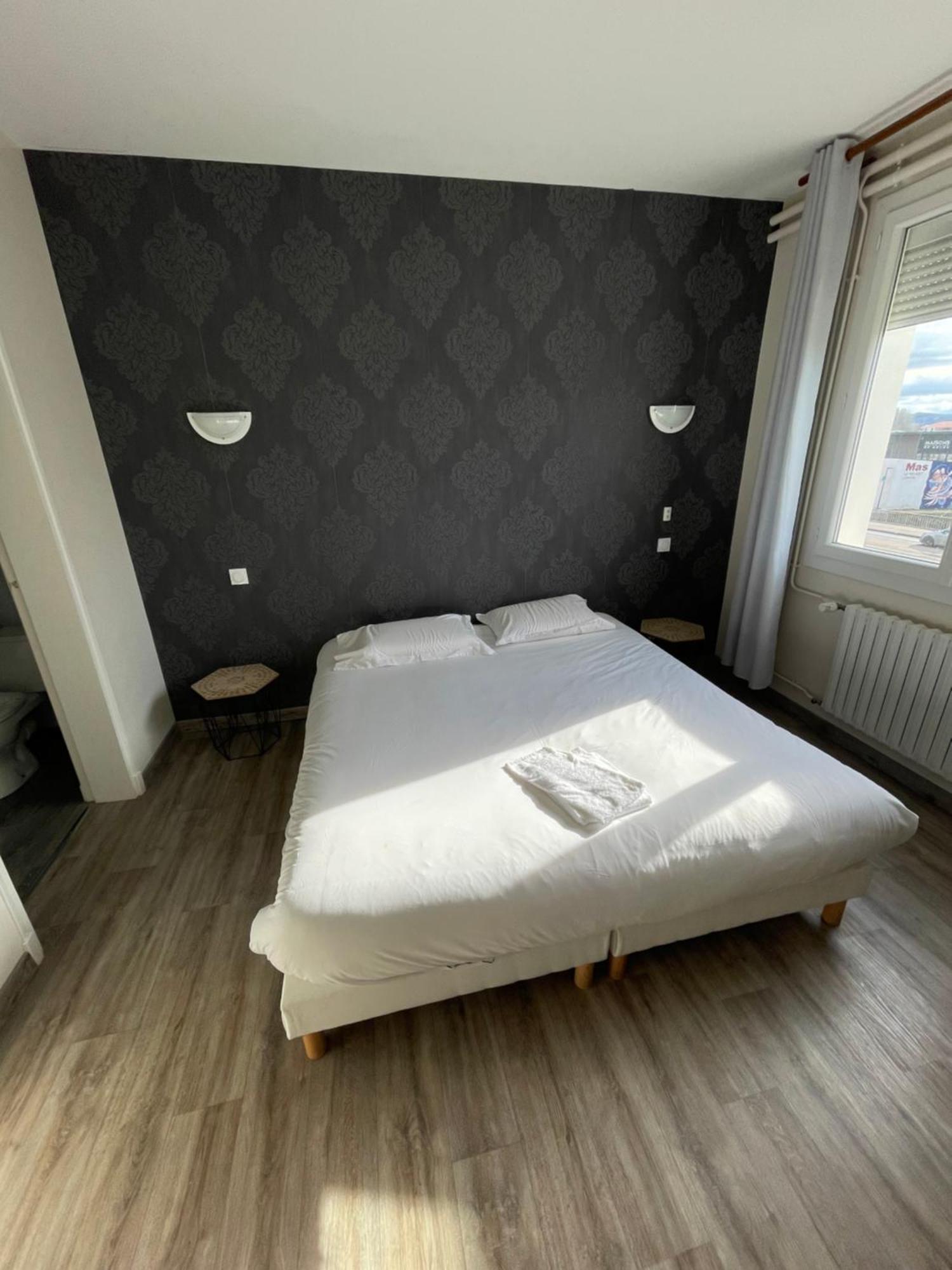 Le Relax Hotell Aurillac Exteriör bild